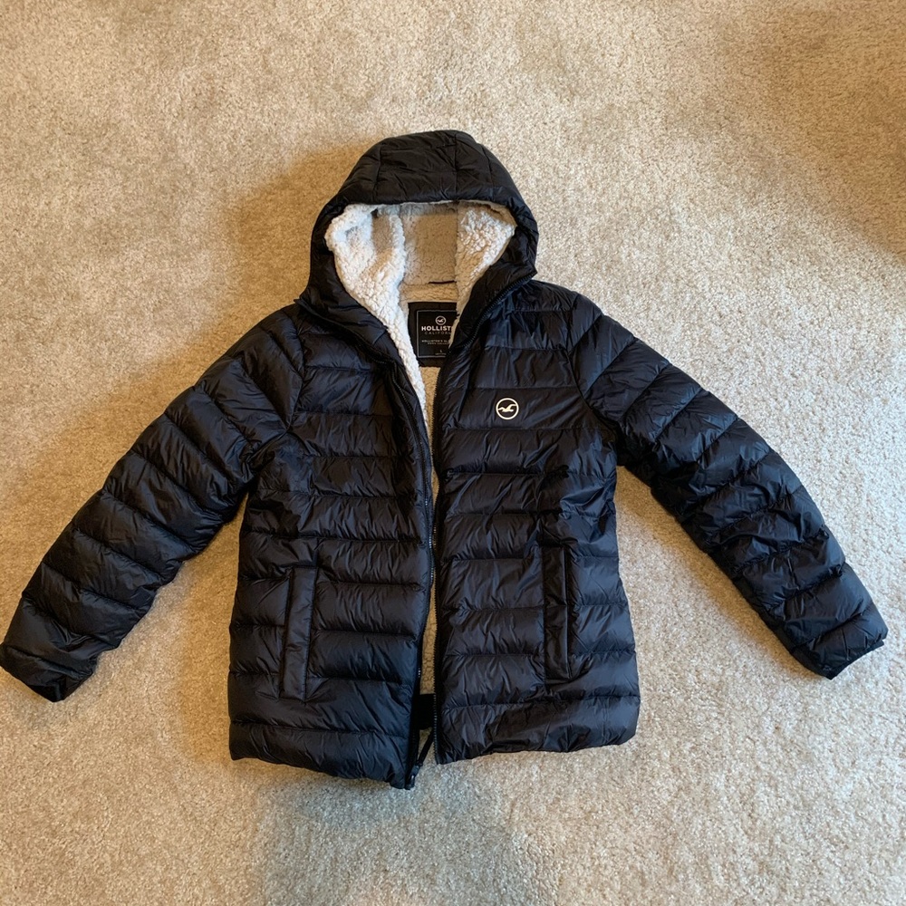 Men Hollister Puffer Jacket.